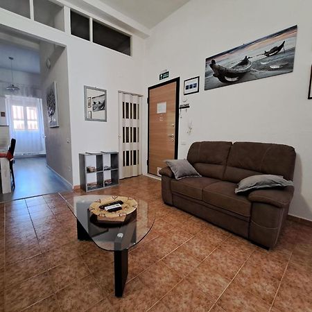 Appartamento Vacanze Cagliari - Via Lanusei エクステリア 写真