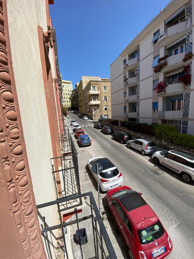Appartamento Vacanze Cagliari - Via Lanusei エクステリア 写真