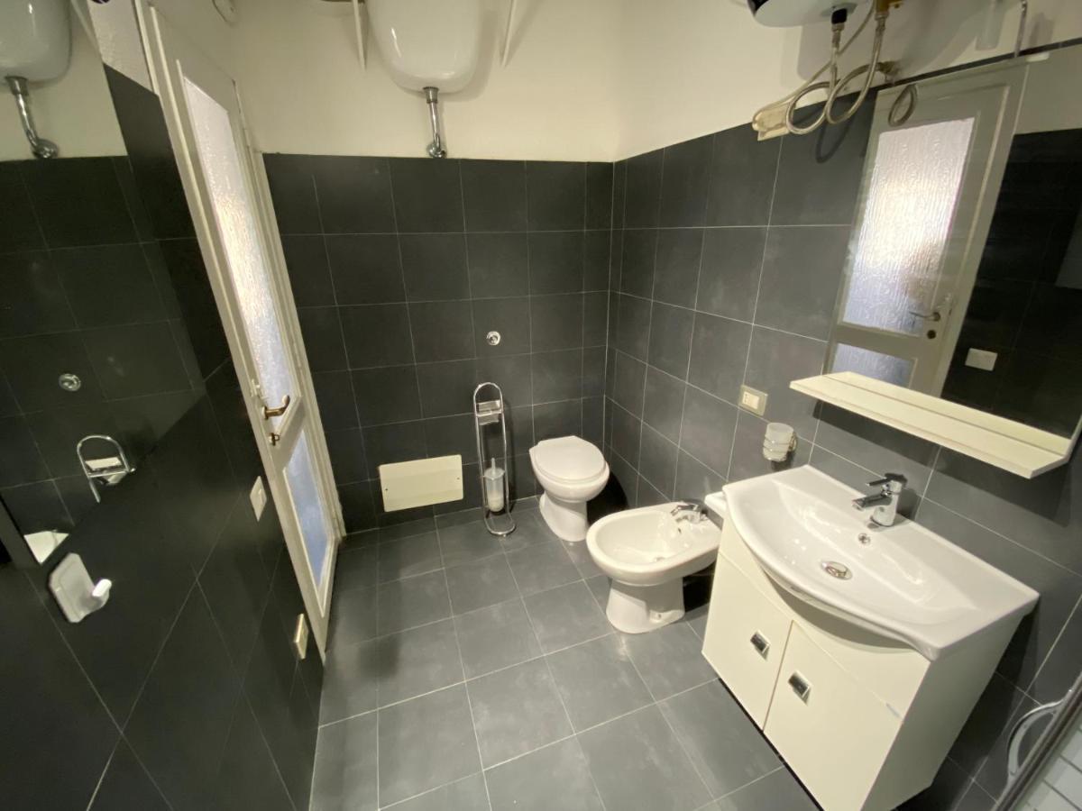 Appartamento Vacanze Cagliari - Via Lanusei エクステリア 写真